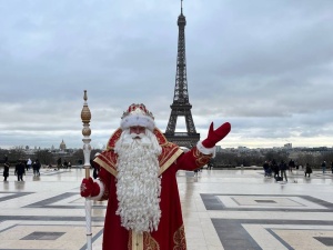 Зимний волшебник проследил, как Париж готовится к Олимпийским играм