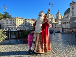 Российский Дед Мороз посетил Милан и Рим.